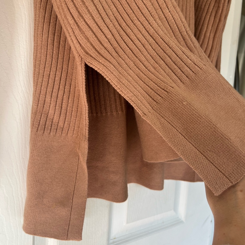 Women’s Lillusory Tan Turtleneck. - Picture 3 of 7